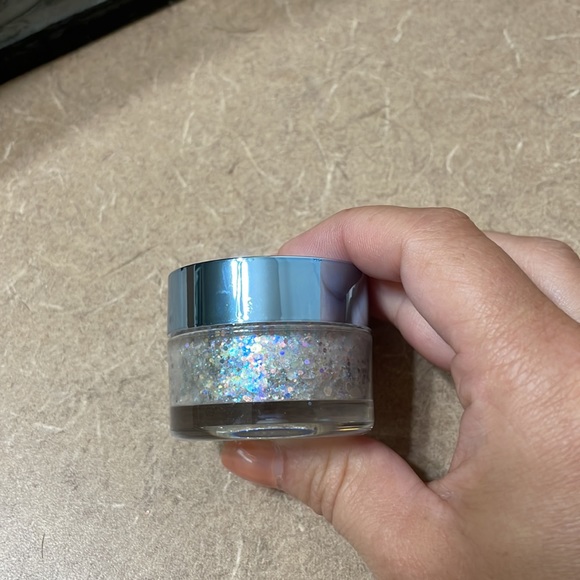 Frozen II Dark Sea Glitter Gel - Picture 2 of 3